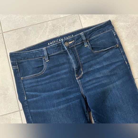 NWOT American Eagle High Rise Women’s Denim Jeggings - NE(X)T Level Stretch - Picture 2 of 7